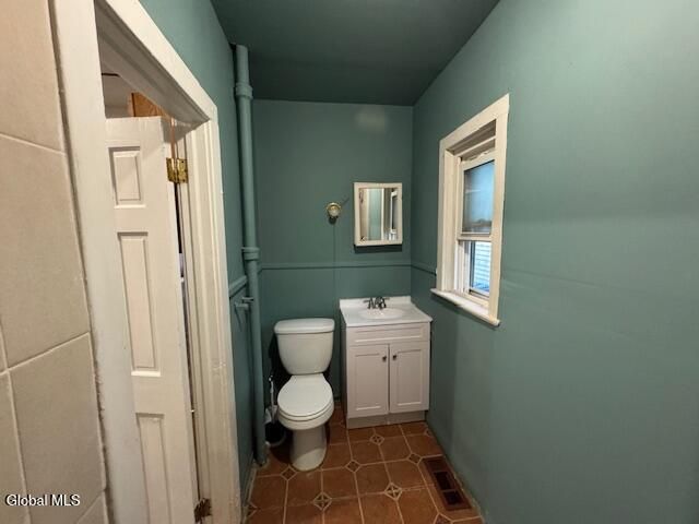 17 Grove Avenue, Albany, NY 12208