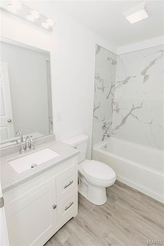 15720 Hallmark Lane, St Robert, MO 65584