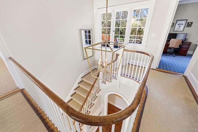 9 Sunnybrae Place, Bronxville, NY 10708