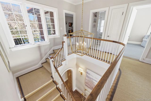 9 Sunnybrae Place, Bronxville, NY 10708