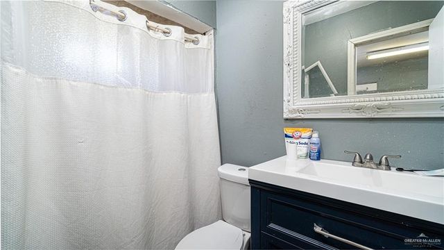 2222 Zeke Avenue, Edinburg, TX 78542