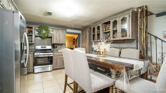 2222 Zeke Avenue, Edinburg, TX 78542