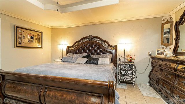 2222 Zeke Avenue, Edinburg, TX 78542