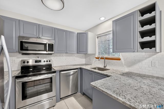 1 Horizon Drive 5, Norwalk, CT 06854