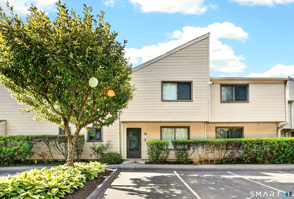 1 Horizon Drive 5, Norwalk, CT 06854