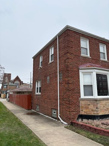 7801 S Winchester Avenue, Chicago, IL 60620