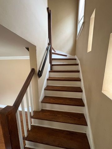 7801 S Winchester Avenue, Chicago, IL 60620