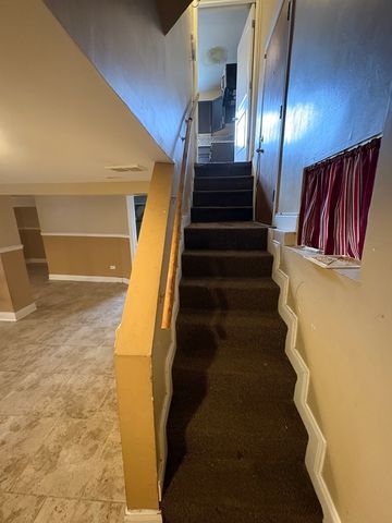 7801 S Winchester Avenue, Chicago, IL 60620