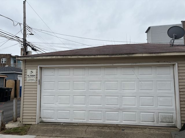 7801 S Winchester Avenue, Chicago, IL 60620