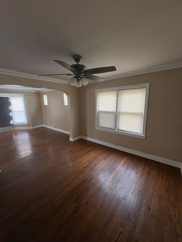 7801 S Winchester Avenue, Chicago, IL 60620