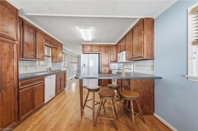 7950 Dull Road, Clemmons, NC 27012