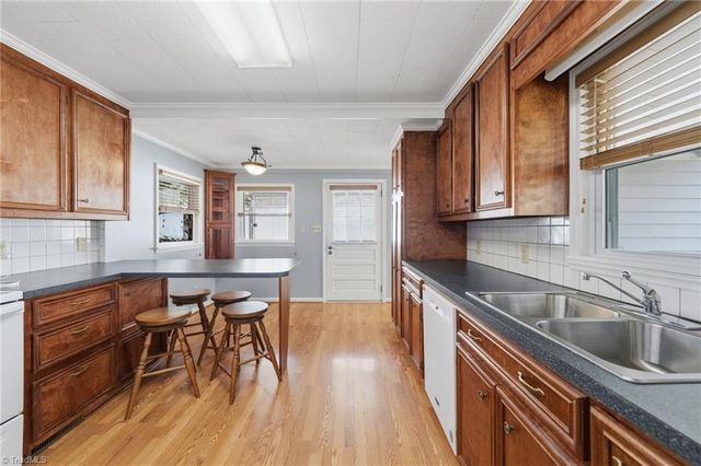 7950 Dull Road, Clemmons, NC 27012