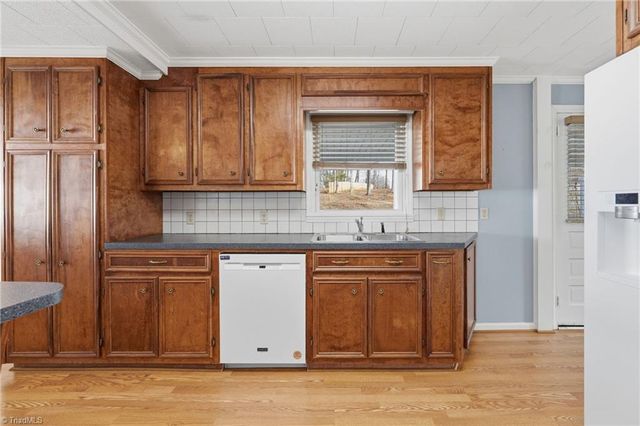 7950 Dull Road, Clemmons, NC 27012