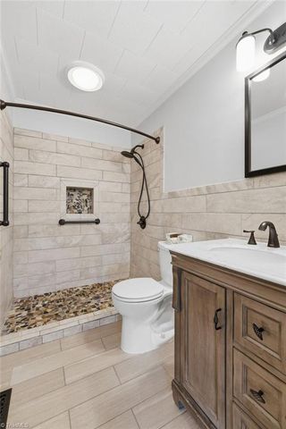 7950 Dull Road, Clemmons, NC 27012