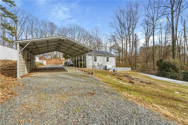 7950 Dull Road, Clemmons, NC 27012