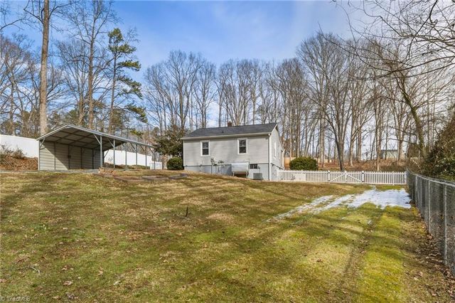 7950 Dull Road, Clemmons, NC 27012