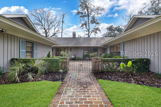 14 Ridgewood Ln, Hilton Head Island, SC 29928