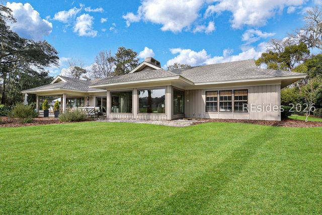 14 Ridgewood Ln, Hilton Head Island, SC 29928