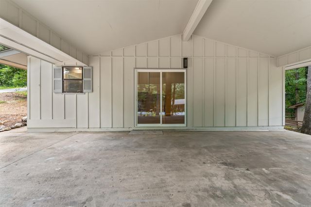 2 Hondo Lane, Hot Springs Village, AR 71909