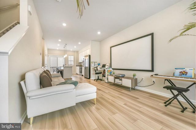 51 SHORT BRANCH DR, Ranson, WV 25438