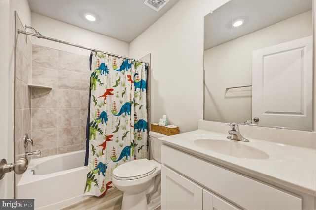 51 SHORT BRANCH DR, Ranson, WV 25438