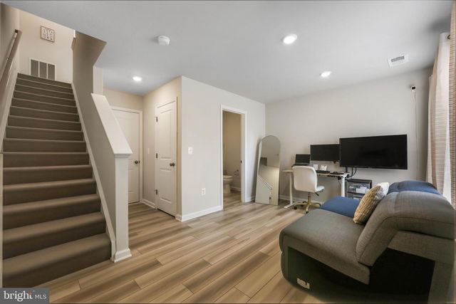 51 SHORT BRANCH DR, Ranson, WV 25438