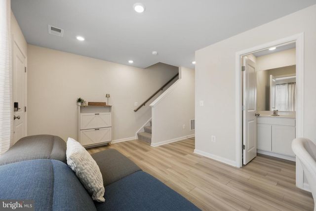 51 SHORT BRANCH DR, Ranson, WV 25438