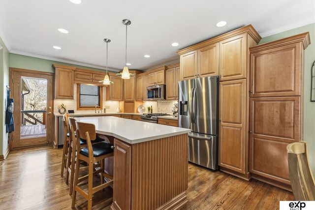 204 Hillcrest Avenue, Bellevue, NE 68005