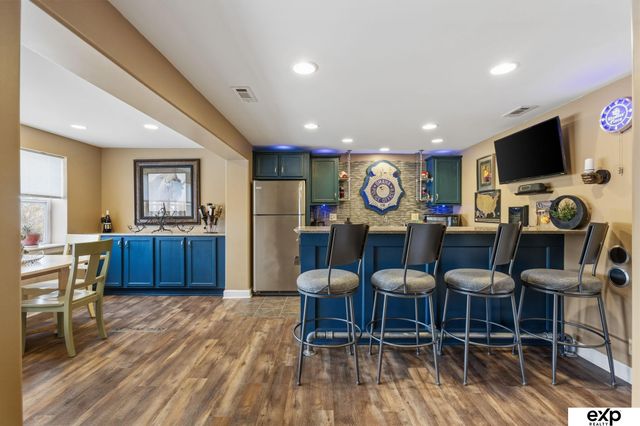 204 Hillcrest Avenue, Bellevue, NE 68005