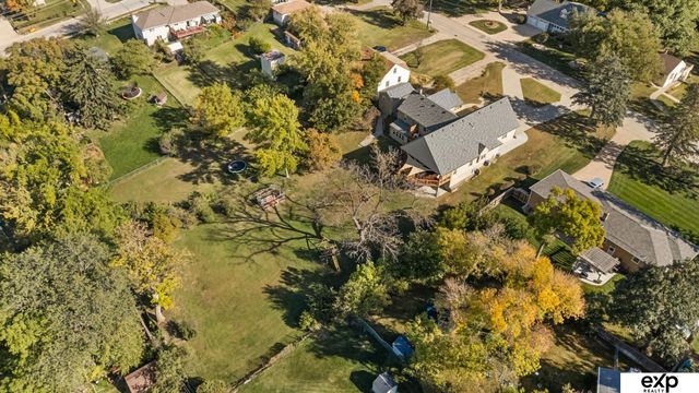 204 Hillcrest Avenue, Bellevue, NE 68005