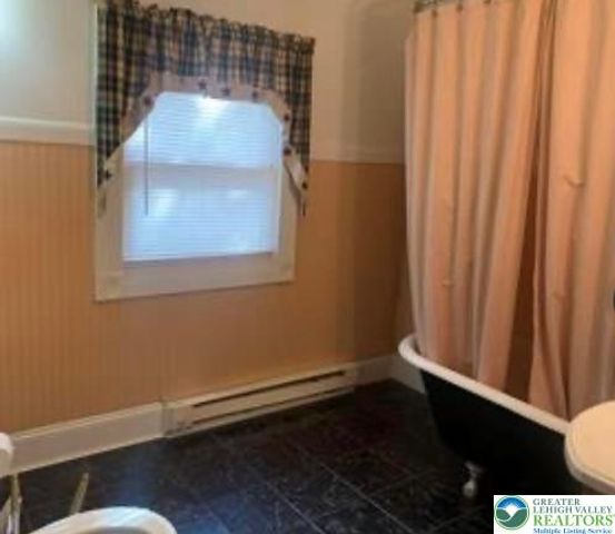 421 Railroad Street, Nesquehoning Boro, PA 18240