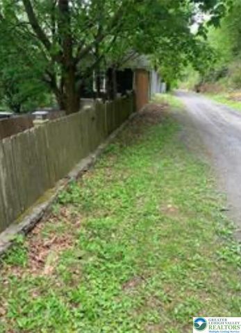 421 Railroad Street, Nesquehoning Boro, PA 18240