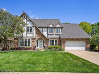 21W768 Mccarron Road, Glen Ellyn, IL 60137