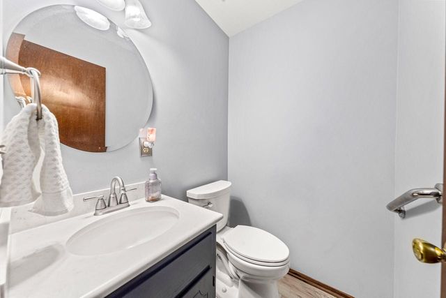 S74W26260 Green Mountain DRIVE, Waukesha, WI 53189