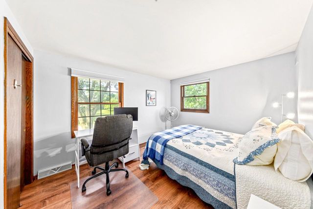 S74W26260 Green Mountain DRIVE, Waukesha, WI 53189