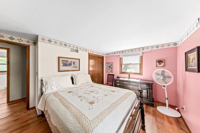 S74W26260 Green Mountain DRIVE, Waukesha, WI 53189