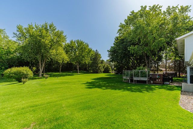 S74W26260 Green Mountain DRIVE, Waukesha, WI 53189