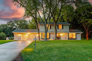 S74W26260 Green Mountain DRIVE, Waukesha, WI 53189