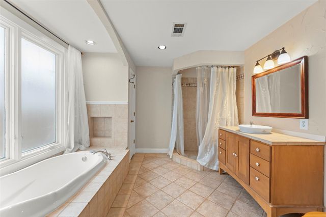 2209 Portsmouth Street, Houston, TX 77098