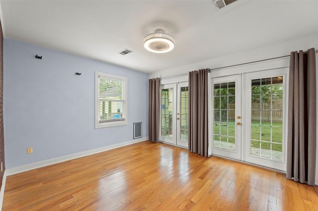 2209 Portsmouth Street, Houston, TX 77098