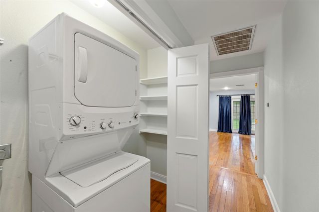 2209 Portsmouth Street, Houston, TX 77098