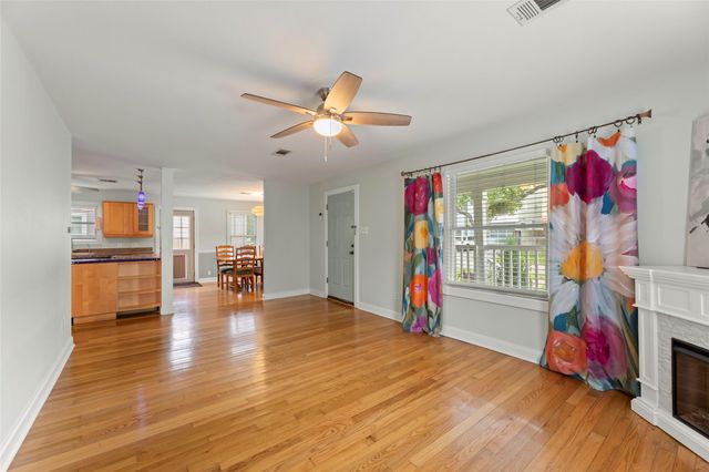 2209 Portsmouth Street, Houston, TX 77098