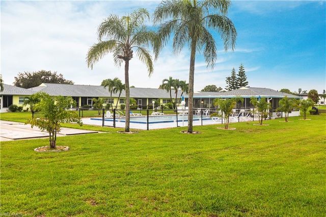 6775 Lake McGregor CIR, Fort Myers, FL 33919