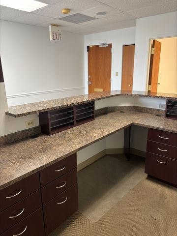 1999 75th Street 204, Woodridge, IL 60517