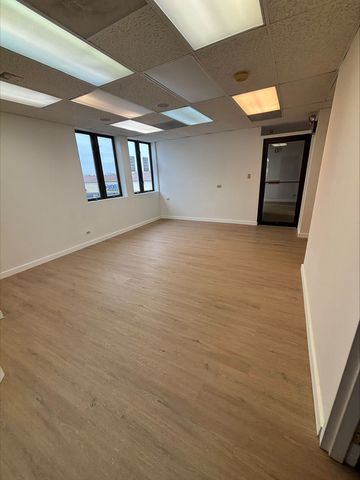 1999 75th Street 204, Woodridge, IL 60517