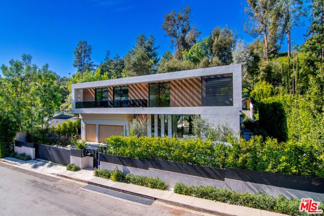 2641 Hutton Drive, Beverly Hills, CA 90210