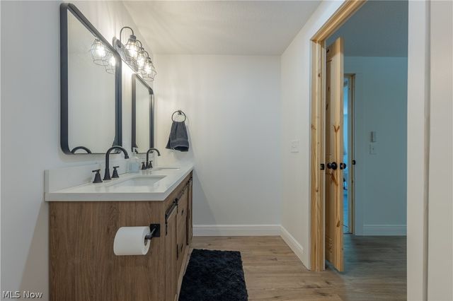 12133 Snow Road, Burton, OH 44021