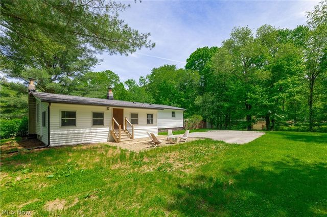 12133 Snow Road, Burton, OH 44021