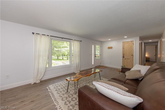 12133 Snow Road, Burton, OH 44021