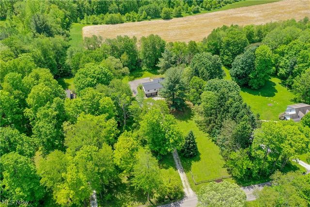 12133 Snow Road, Burton, OH 44021